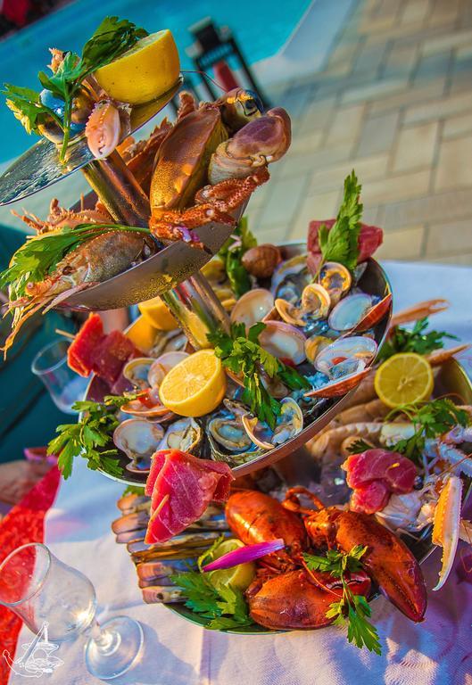Hotel Ristorante La Perla Varallo Pombia エクステリア 写真