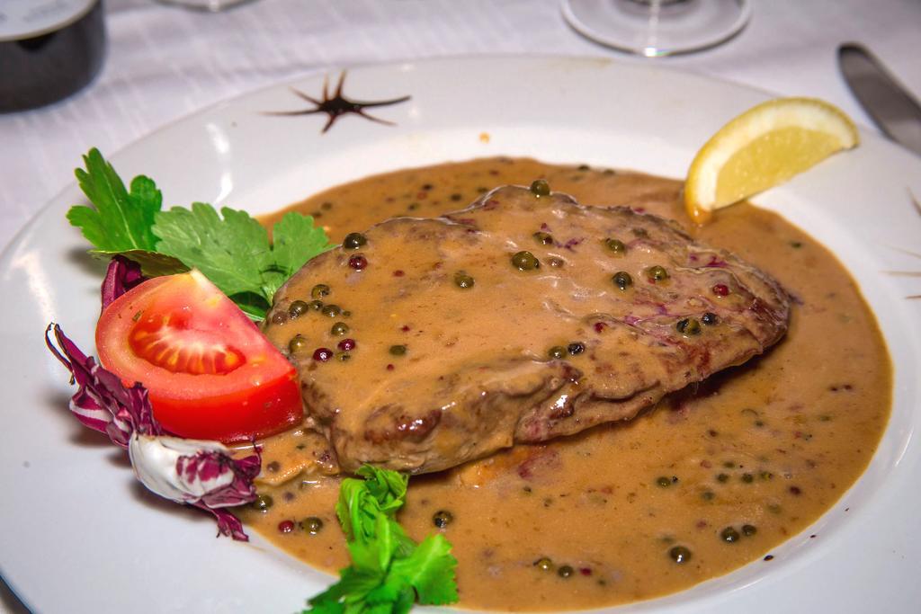 Hotel Ristorante La Perla Varallo Pombia エクステリア 写真