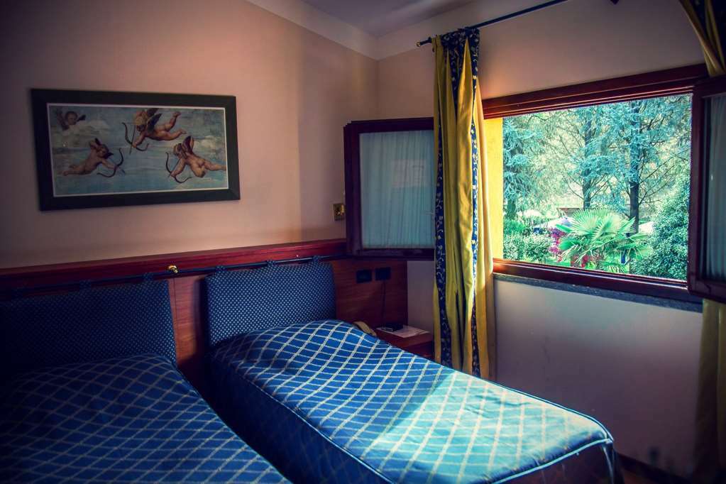 Hotel Ristorante La Perla Varallo Pombia 部屋 写真